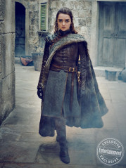 Sophie Turner, Maisie Williams and Emilia Clarke – Entertainment Weekly 05/31/20 фото №1177783
