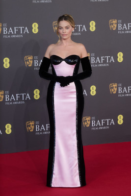 Margot Robbie - 77th EE BAFTA Film Awards in London 02/18/2024 фото №1388784