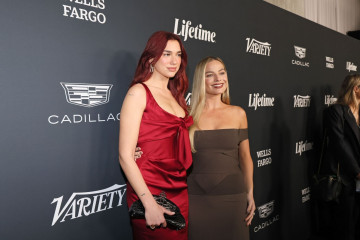 Margot Robbie and Dua Lipa at Variety Power of Women in Los Angeles 11/16/23 фото №1380959