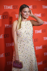 Margot Robbie – 2017 Time 100 Gala in New York City фото №959138