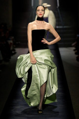 Schiaparelli Haute Couture Fall/Winter 2022 Fashion show in Paris фото №1345865