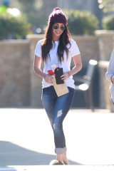 Megan Fox Street Style – Malibu 12/13/2017 фото №1022376