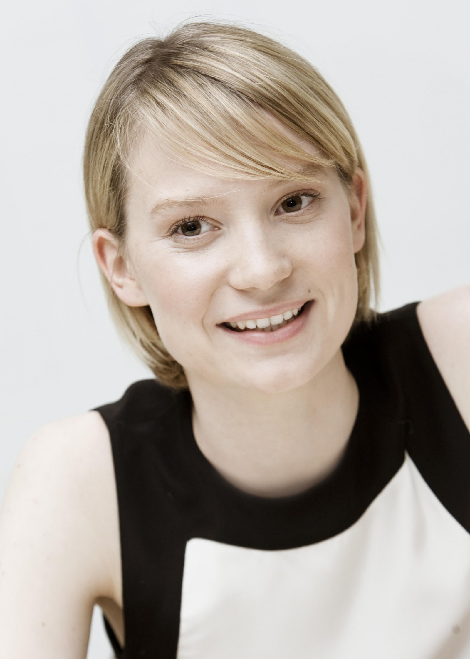 Миа Васиковска (Mia Wasikowska)