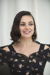 Mila Kunis – “A Bad Moms Christmas” Press Conference in Beverly Hills фото №1008023