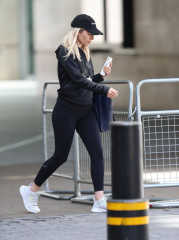 Mollie King Casual Style – Exit BBC Studios in London 07/05/2020 фото №1262981