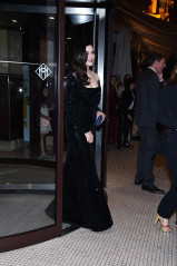Monica Bellucci – Opening Gala Dinner in Cannes фото №966395