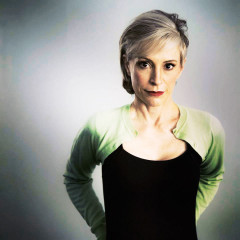 Nana Visitor фото №1184999