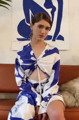 NATALIA DYER for Who Wears What Shot over Facetime, August 2020 фото №1266697