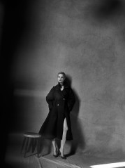 Natalia Vodianova - photoshoot for DIOR Magazine, by Peter Lindbergh фото №978510