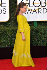 Natalie Portman – Golden Globe Awards in Beverly Hills фото №932428