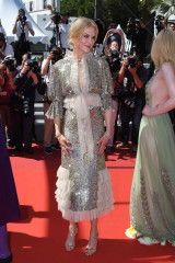 Nicole Kidman – ‘How to Talk to Girls at Parties’ Premiere at 70th Cannes Film фото №967255