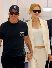 Nicole Kidman at Sydney Airport 10/15/23 фото №1379407
