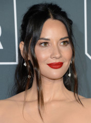 Olivia Munn – 2019 Critics’ Choice Awards фото №1134730