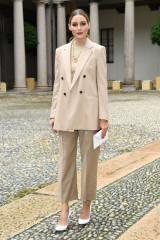 Olivia Palermo - Boss Fashion Show in Milan фото №1326805