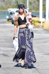 Paris Hilton – Shopping in Malibu 07/06/2020 фото №1262976