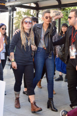 Paris Jackson at the Womens March 2018 in LA фото №1033823