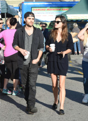 Paul Wesley at the Farmers Market in Los Angeles фото №948864