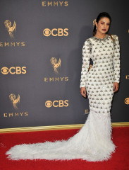Priyanka Chopra – Emmy Awards in Los Angeles  фото №996542