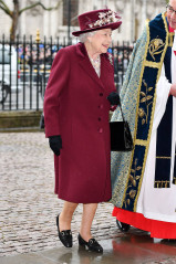 Queen Elizabeth ll  фото №1053631