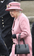 Queen Elizabeth ll  фото №1057837