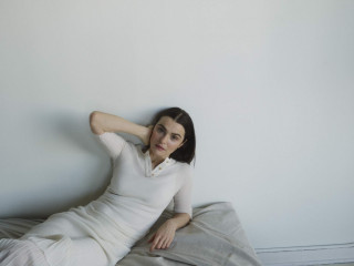 Rachel Weisz ~ Net-A-Porter April 2023 фото №1368275