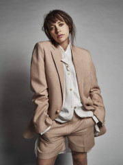 Rashida Jones for The Edit by Net-A-Porter, May 2018 фото №1072416