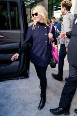 Reese Witherspoon Style – Leaving Her Hotel in NYC фото №1001725