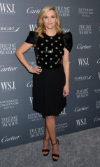 Reese Witherspoon – WSJ. Magazine 2017 Innovator Awards in New York фото №1008742
