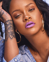 Rihanna - Fenty Beauty MATTEMOISELLE Promo (2017) фото №1023812