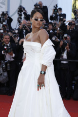Rihanna – “Okja” Premiere at Cannes Film Festival  фото №966594