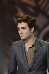 Robert Pattinson фото №374224