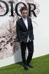 Robert Pattinson - Christian Dior Show in Paris фото №1367513