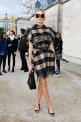 Romee Strijd – Dior Show at Paris Fashion Week 02/25/2020 фото №1248338