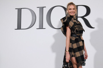 Romee Strijd – Dior Show at Paris Fashion Week 02/25/2020 фото №1248357