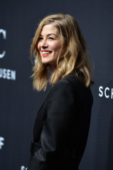 Rosamund Pike – IWC Schaffhausen For the Love of Cinema Gala at Tribeca 2017 фото №957927