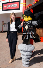 Rosamund Pike – ‘LEGO Ninjago World’ Launch in Windsor фото №971109