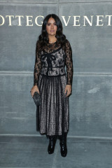 Salma Hayek - Bottega Veneta Show at New York Fashion Week фото №1039772