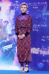 SCARLETT JOHANSSON at Ghost in the Shell Press Conference in Tokyo 03/16/2017 фото №947943