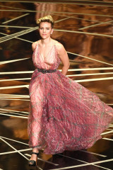 Scarlett Johansson-89th Annual Academy Awards in Hollywood фото №943719