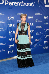 Scarlett Johansson – Planned Parenthood 100th Anniversary Gala in NYC  фото №961582