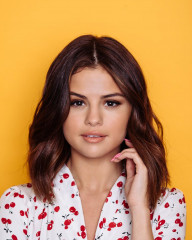 Selena Gomez - NEW YORK TIMES PHOTOSHOOT фото №950104