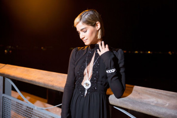 Sofia Boutella – “Resonances de Cartier” Jewelry Collection Launch in NY фото №1003275