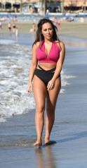 Sophie Kasaei in Bikini on the Beach in Mykonos фото №1103204