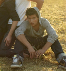 Taylor Lautner фото №360438