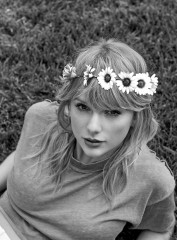 Taylor Swift by Valheria Rocha for 'Lover' Album Photoshoot (2019) фото №1286832