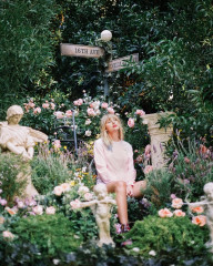Taylor Swift by Valheria Rocha for 'Lover' Album Photoshoot (2019) фото №1286833