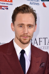 Tom Hiddleston - THE BAFTA TEA PARTY AT FOUR SEASONS HOTEL IN LA фото №947400