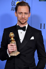 Tom Hiddleston - 74TH ANNUAL GOLDEN GLOBE AWARDS фото №956200