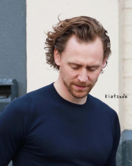 Tom Hiddleston - London 04/18/2019 фото №1161433