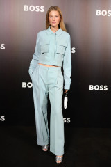 Toni Garrn - Attend Boss Spring/Summer 2023 Fashion Show in Milan фото №1352178